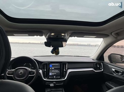 Volvo S60 2019 - фото 30