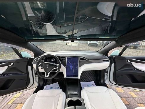 Tesla Model X 2016 - фото 27