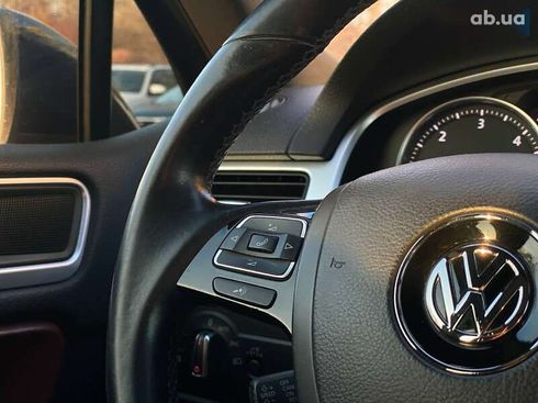 Volkswagen Touareg 2011 - фото 11