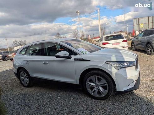 Skoda Enyaq 2023 - фото 12