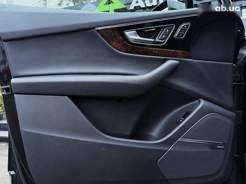 Audi Q7 2018 - фото 28
