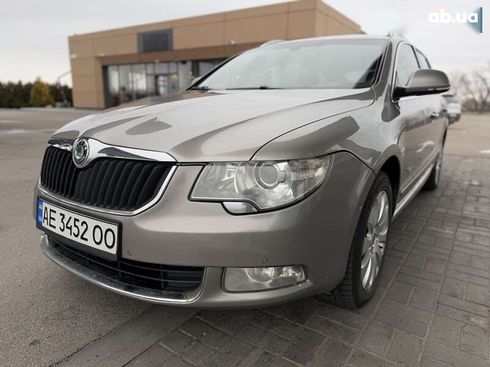 Skoda Superb 2012 - фото 5