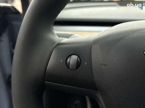 Tesla Model 3 2021 - фото 13
