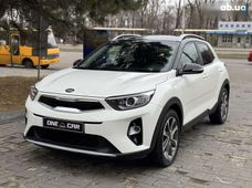 Продажа б/у Kia Stonic 2020 года - купить на Автобазаре