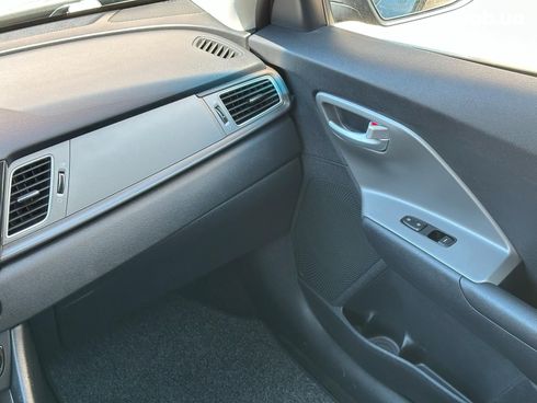 Kia Niro 2018 черный - фото 38