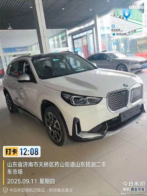 BMW iX1 2023 - фото 2