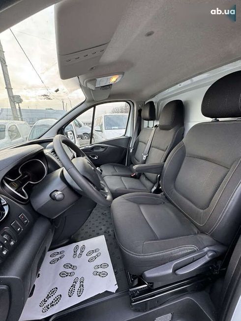 Renault Trafic 2020 - фото 16