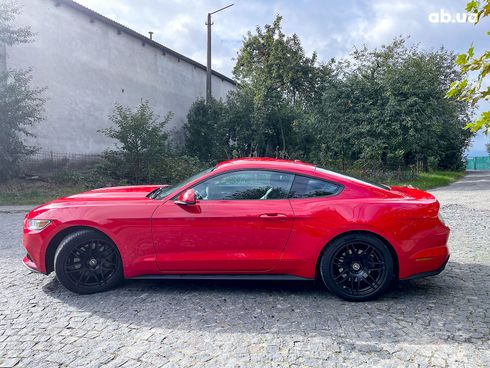 Ford Mustang 2017 красный - фото 14