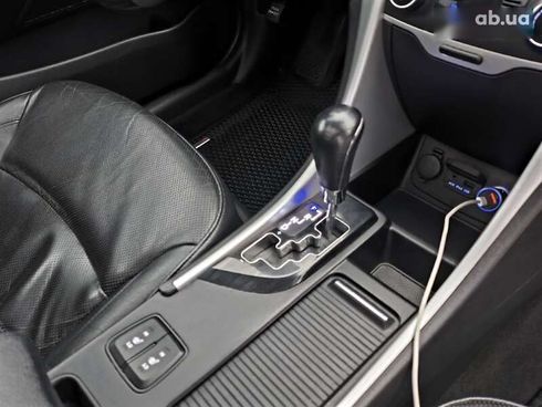Hyundai Sonata 2010 - фото 20