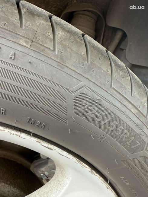Mitsubishi Grandis 2005 серебристый - фото 8