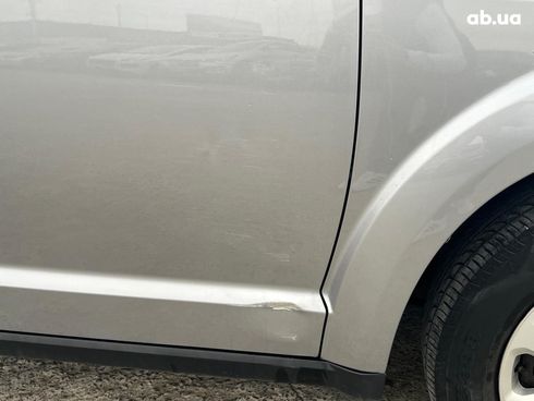 Dodge Journey 2018 серый - фото 13
