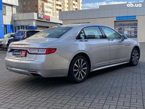 Lincoln Continental 2018 серый - фото 5