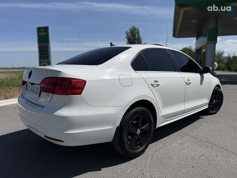 Volkswagen Jetta 2012 - фото 6