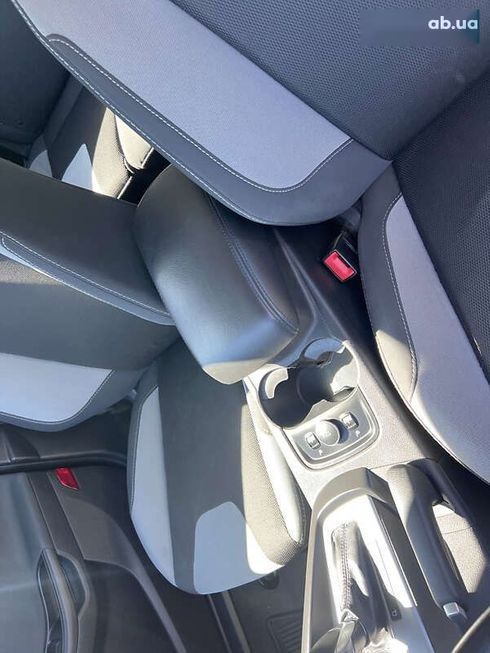 Ford Focus 2014 - фото 30