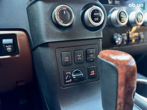 Toyota Sequoia 2021 - фото 29