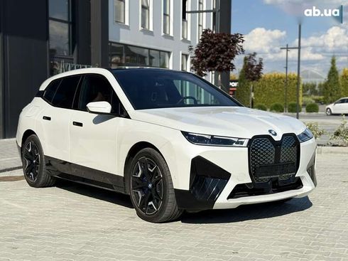 BMW iX 2022 - фото 3