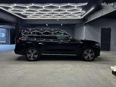 BMW X7 2022 - фото 8