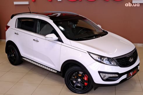 Kia Sportage 2011 белый - фото 4
