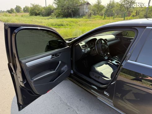 Volkswagen Passat 2013 черный - фото 4