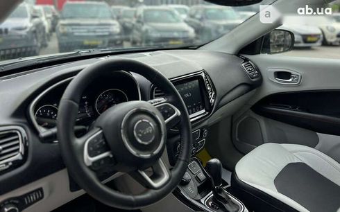 Jeep Compass 2019 - фото 12