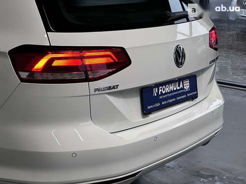 Volkswagen Passat 2017 - фото 25