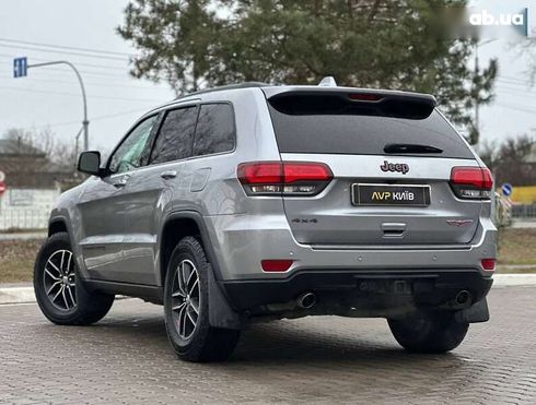 Jeep Grand Cherokee 2017 - фото 20