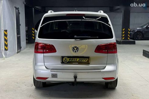 Volkswagen Touran 2012 - фото 5