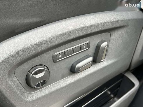 Volkswagen Multivan 2015 - фото 26
