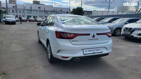 Renault Megane 2018 - фото 14