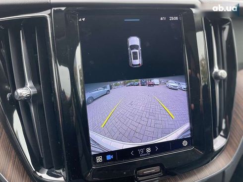 Volvo XC60 2022 - фото 20