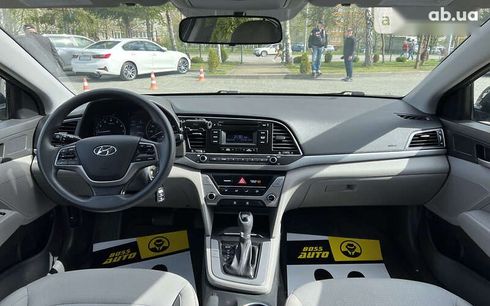 Hyundai Elantra 2017 - фото 16