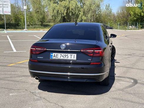 Volkswagen Passat 2017 - фото 23