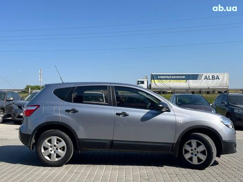 Nissan Qashqai 2011 серый - фото 11