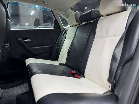 Volkswagen Polo 2011 - фото 11