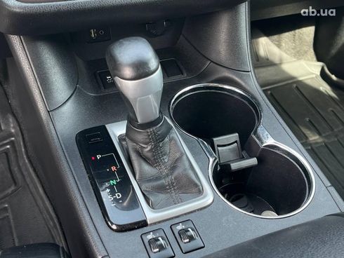 Toyota Highlander 2016 серый - фото 23