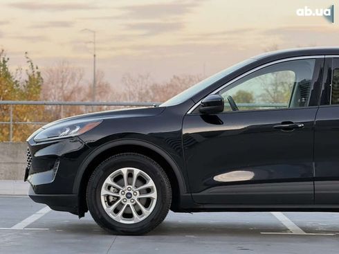 Ford Escape 2021 - фото 14