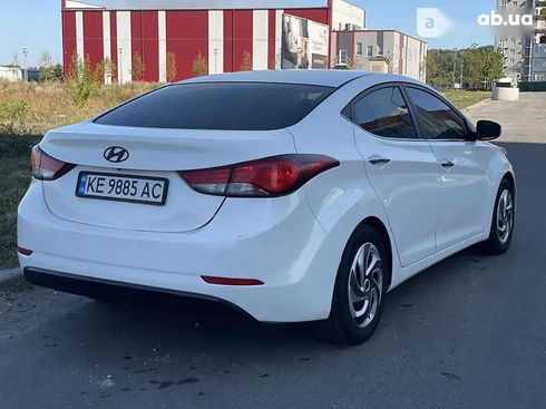 Hyundai Elantra 2014 - фото 9