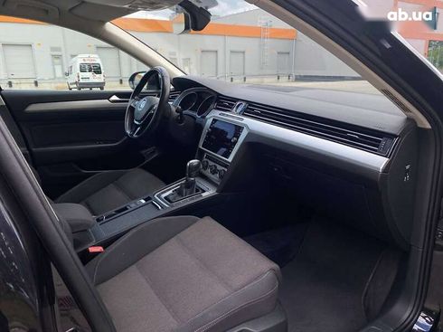Volkswagen Passat 2017 - фото 20