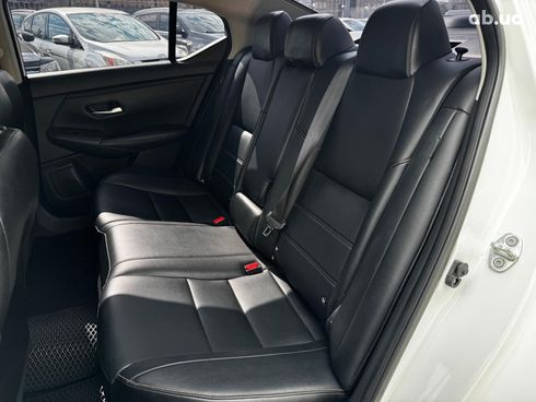 Nissan Sentra 2020 белый - фото 24