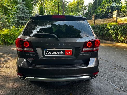 Dodge Journey 2019 серый - фото 6