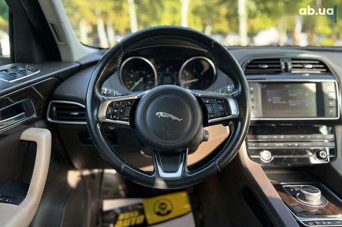 Jaguar F-Pace 2017 - фото 13