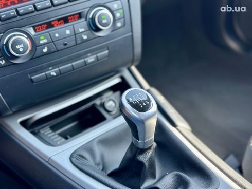 BMW 1 серия 2011 серый - фото 13