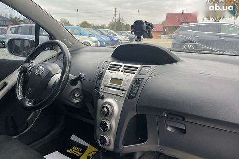 Toyota Yaris 2006 - фото 25