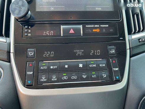 Toyota Land Cruiser 2018 - фото 23