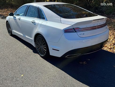 Lincoln MKZ 2017 белый - фото 4