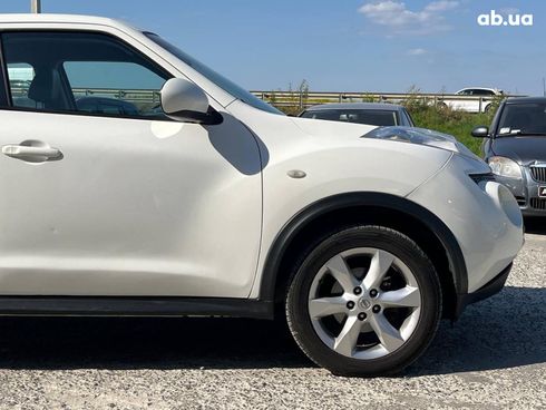 Nissan Juke 2011 белый - фото 5