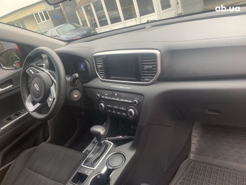 Kia Sportage 2018 красный - фото 7