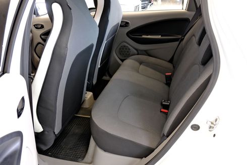 Renault Zoe 2015 белый - фото 8