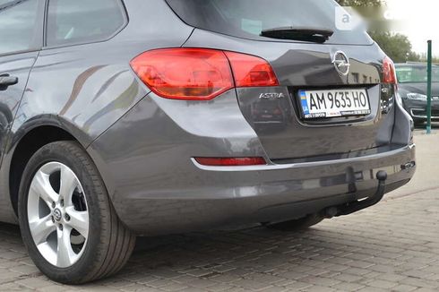 Opel Astra 2011 - фото 23