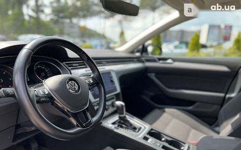 Volkswagen Passat 2018 - фото 16